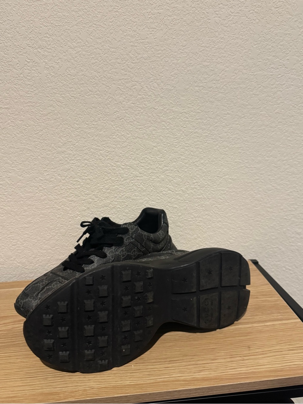 Black Gucci Rython Sneakers - Picture 4 of 4